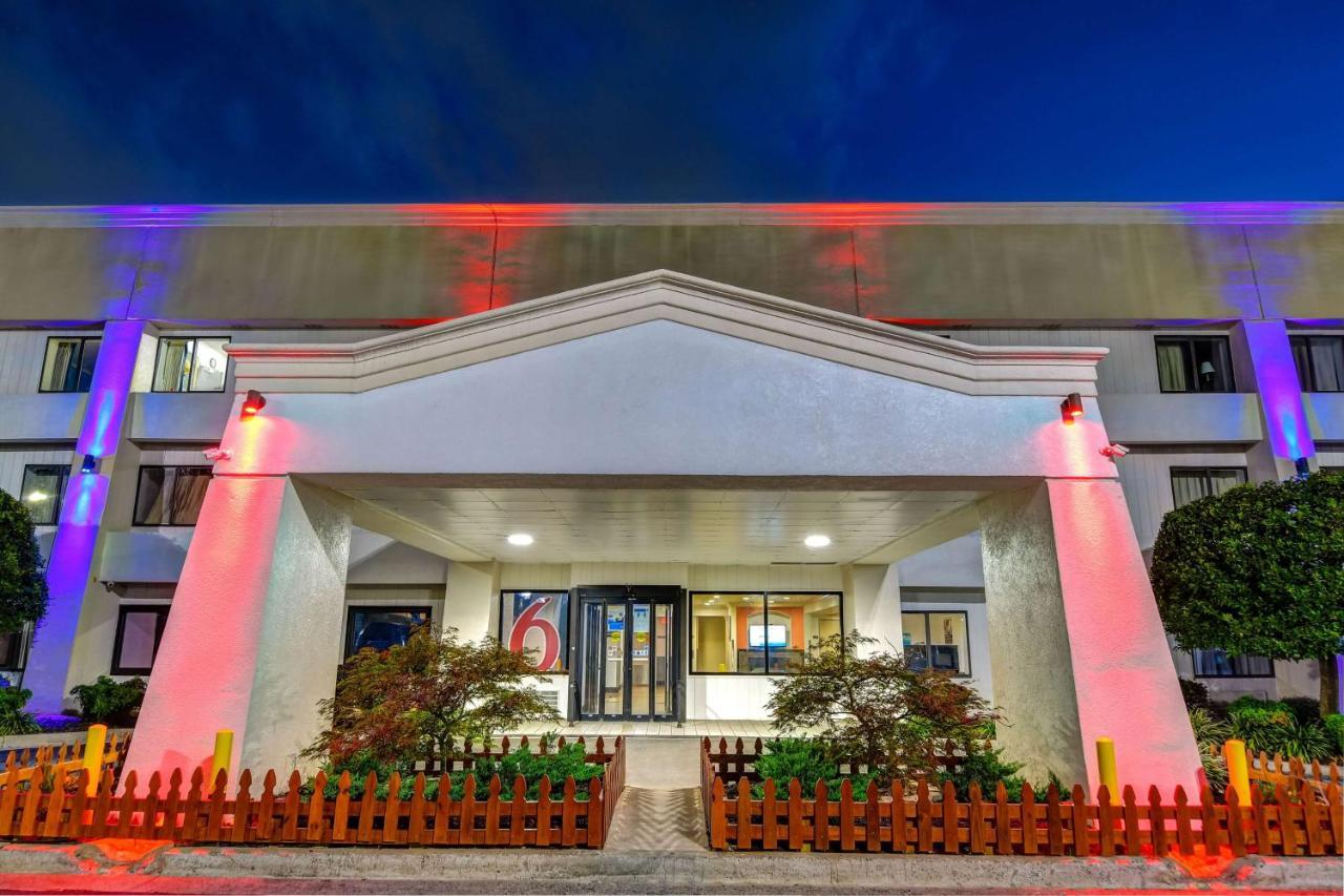 Motel 6-Norcross, Ga Екстер'єр фото
